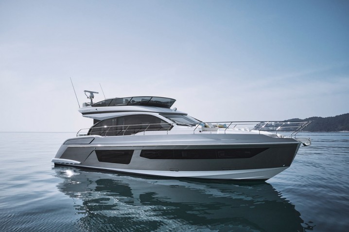 Azimut FLy 53 External View